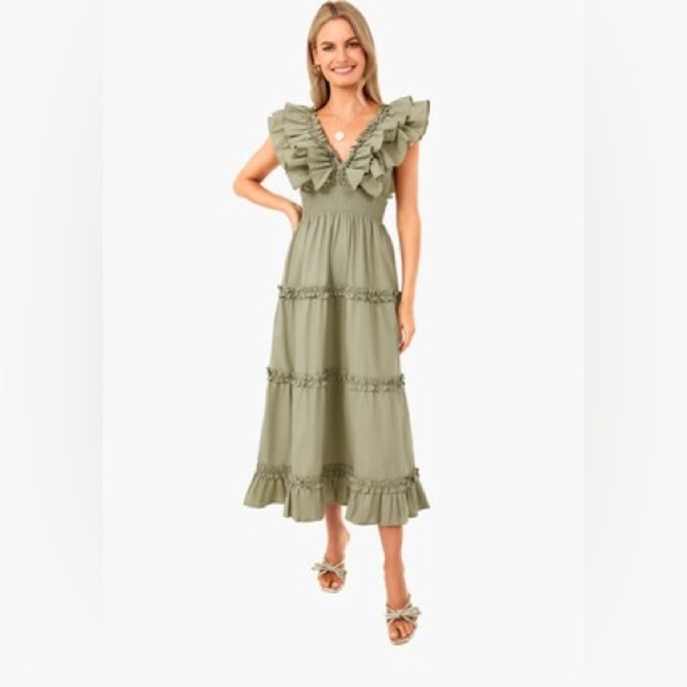 NEW WITH TAGS En Saison Sage Construct Midi Dress Size L bought on Tuckernuck